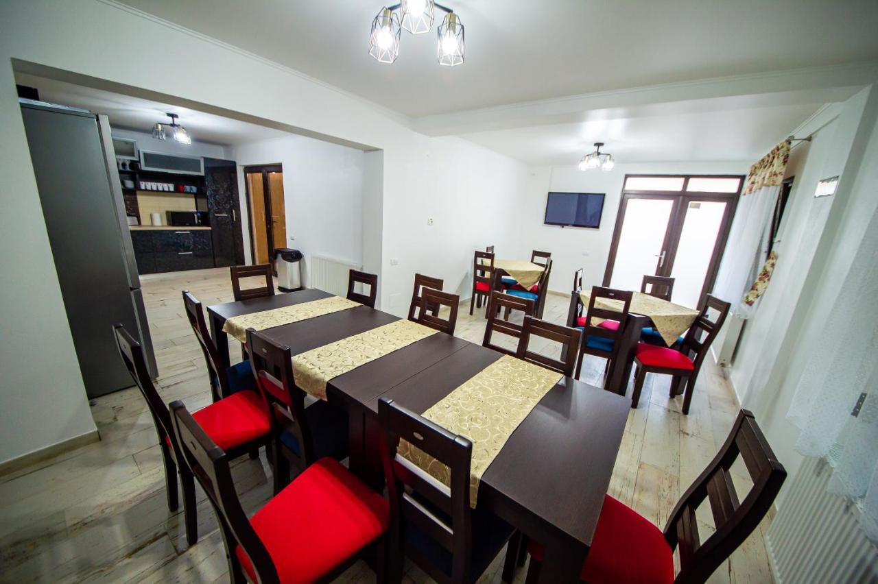 Casa Avram Villa Râmnicu Vâlcea Eksteriør bilde