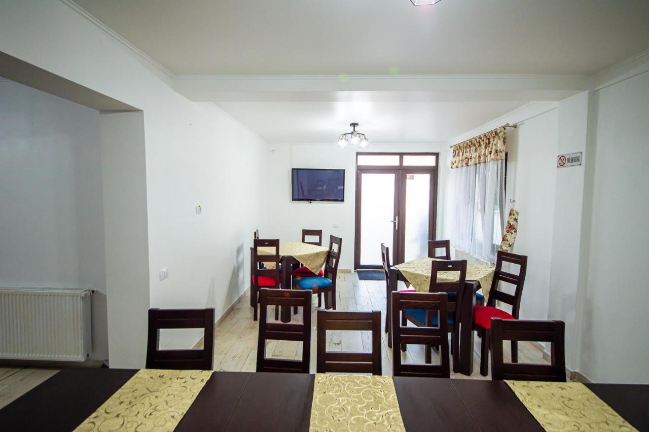 Casa Avram Villa Râmnicu Vâlcea Eksteriør bilde