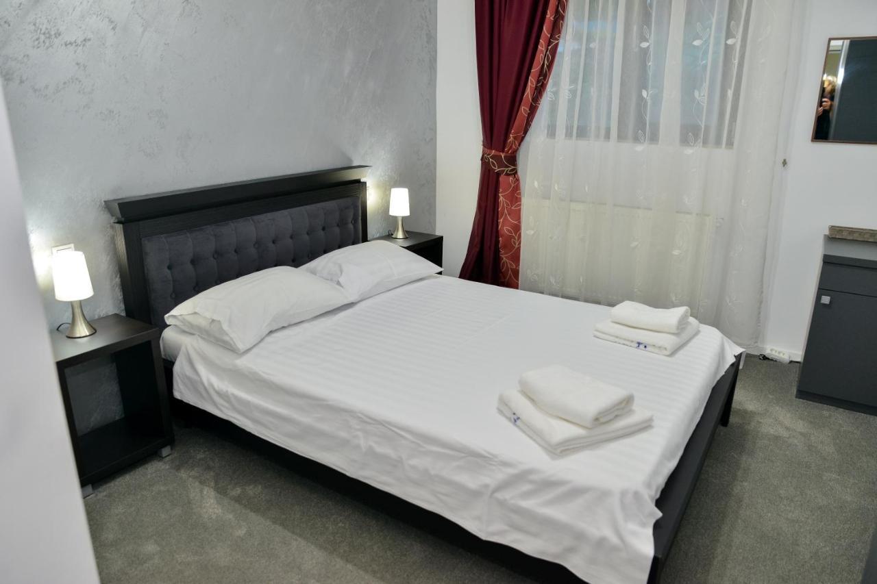 Casa Avram Villa Râmnicu Vâlcea Eksteriør bilde