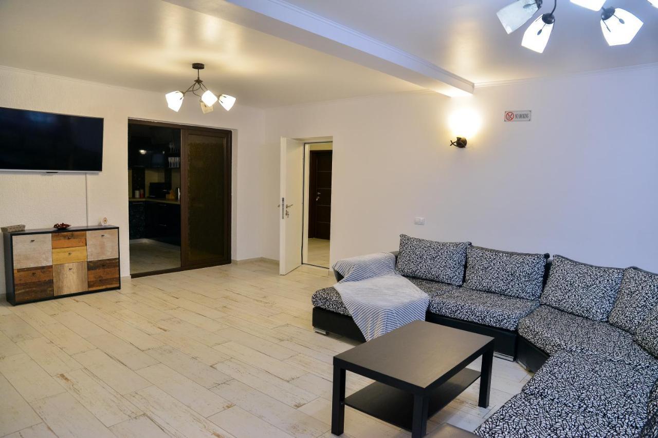 Casa Avram Villa Râmnicu Vâlcea Eksteriør bilde