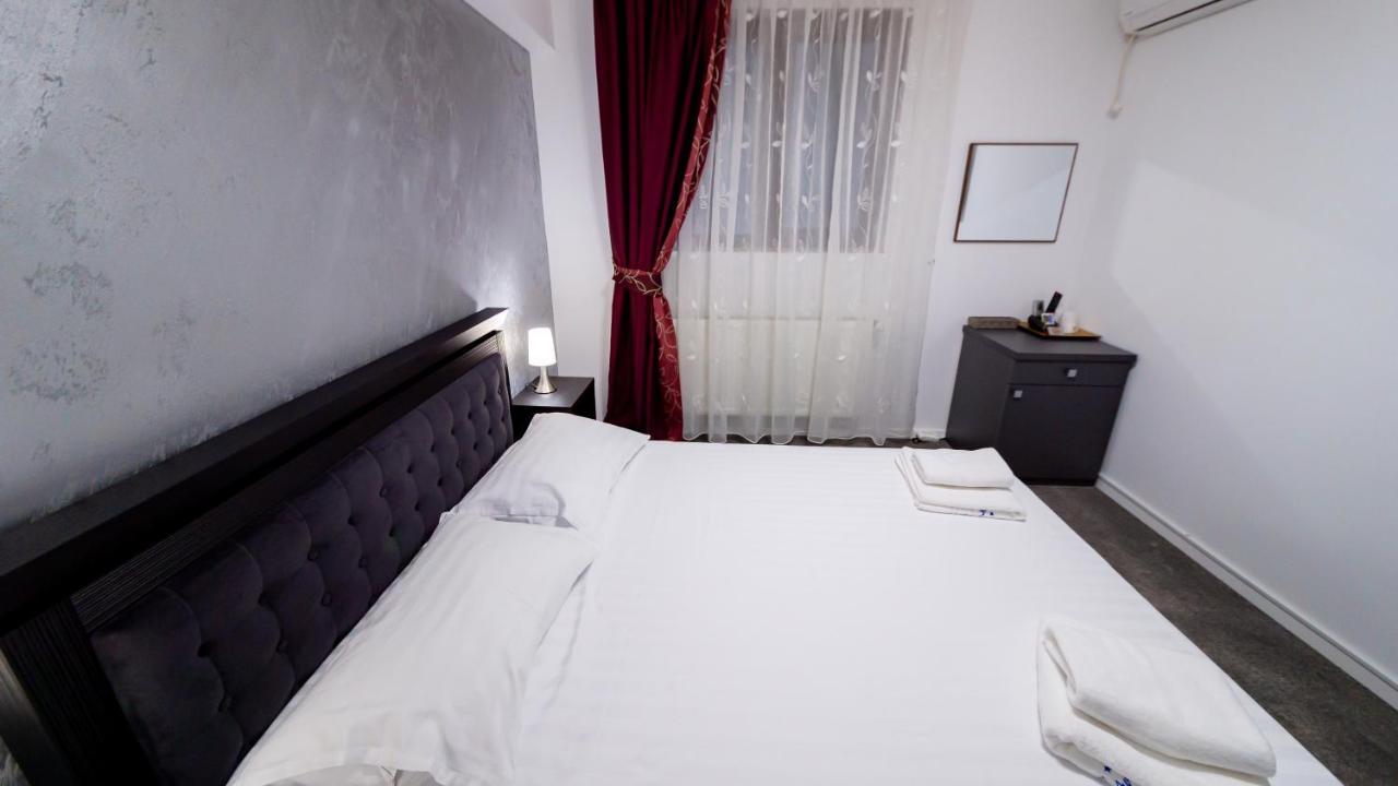 Casa Avram Villa Râmnicu Vâlcea Eksteriør bilde