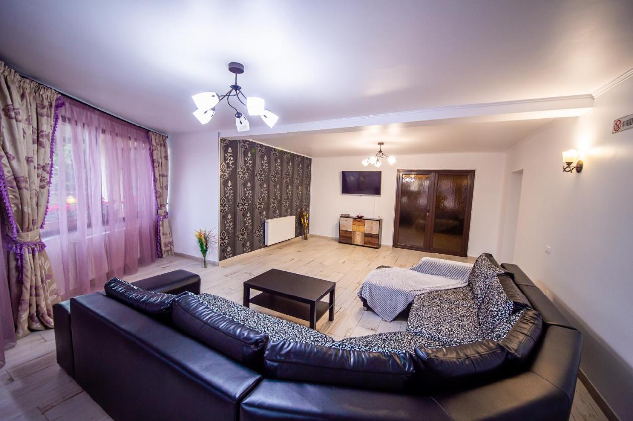 Casa Avram Villa Râmnicu Vâlcea Eksteriør bilde