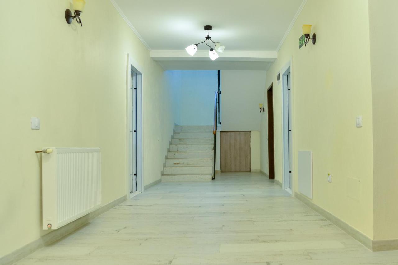 Casa Avram Villa Râmnicu Vâlcea Eksteriør bilde