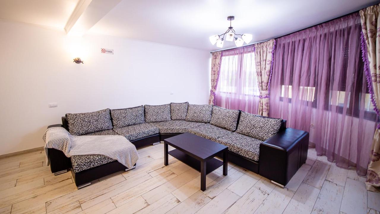 Casa Avram Villa Râmnicu Vâlcea Eksteriør bilde